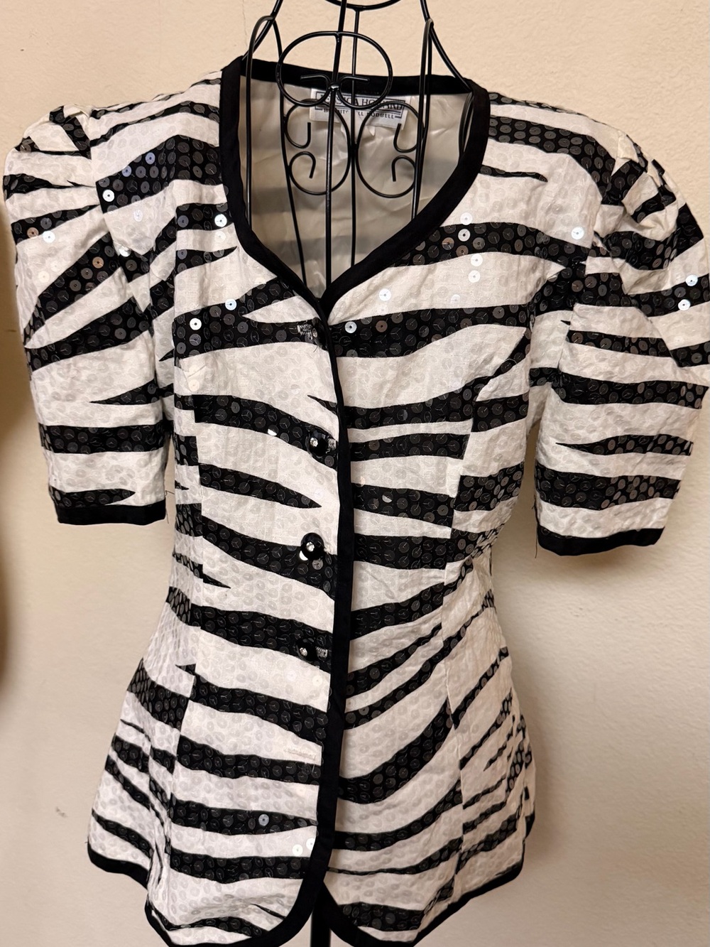 Jessica Howard Black and White Sequin Zebra Stripe Puff-Sleeve Blouse